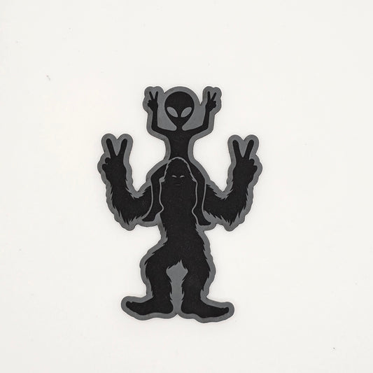 Sasquatch & Alien Piggyback Hat – Funny Leather Patch